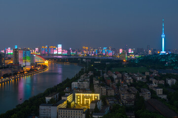 二楼外墙渗水怎么处理 外墙漏水内墙怎么补救